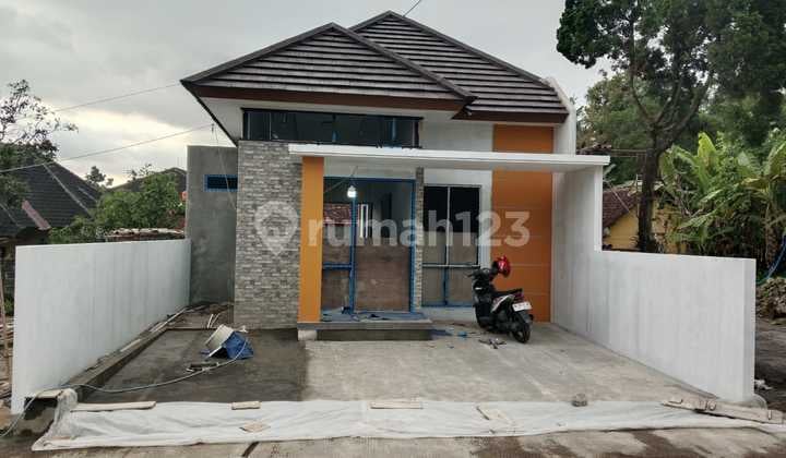 Rumah Asri Bonus View Merapi 11 Menit Dari Kampus Uii