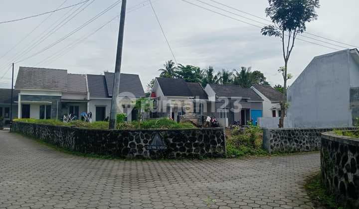 Rumah Murah Akses Jalan 6 Meter di Jantung Fasilitas Sleman