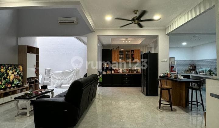 Jual Cepat, Rumah Cantik 2Lt Siap Huni Di Nagrak Gunung Putri