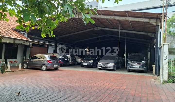 Jual Cepat, Tanah+Bangunan Bengkel Siap Pakai Di Slipi