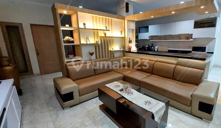 Jual Cepat, Rumah Kost Beserta Usaha Catering Di Sunter Hijau, Nego