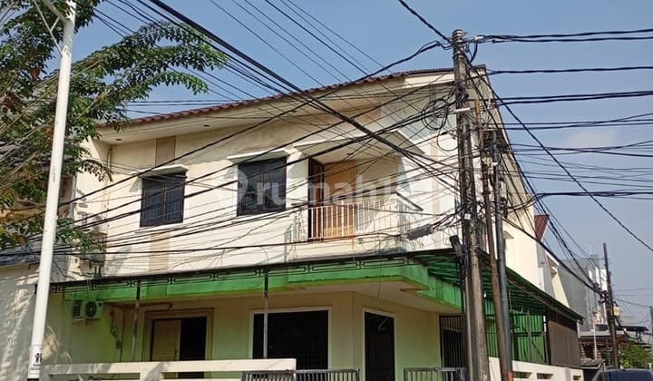 Jual Cepat, Rumah Hoek Rapih Semi Furnish Siap Huni Di Gading Griya Lestari