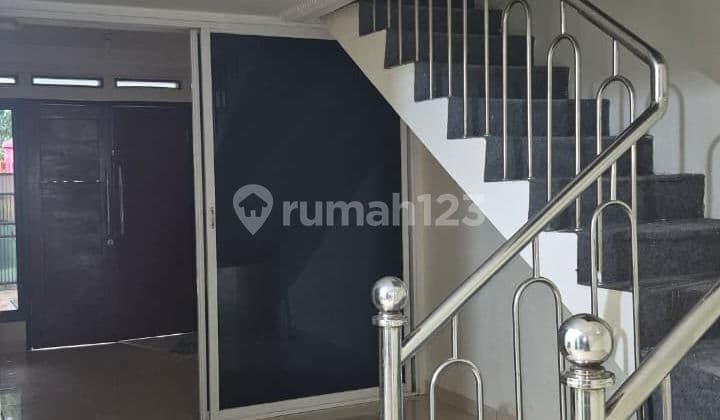 Jual Cepat, Rumah 2,5Lt Siap Huni di Danau Indah, Nego
