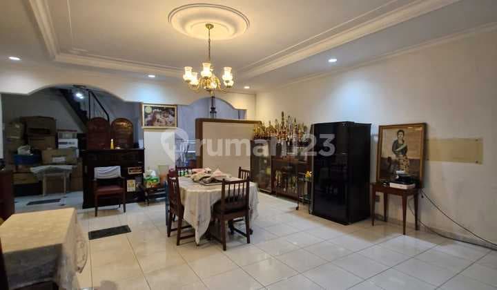 Dijual Rumah Lama Terawat Lokasi Strategis di Area Menteng, Jakarta Pusat
