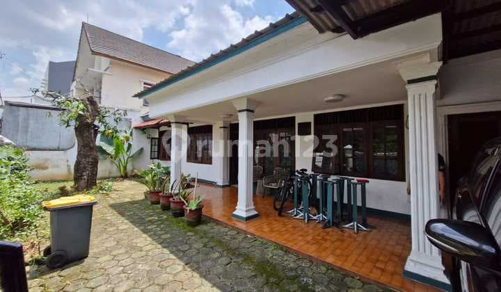 Dijual Rumah Lokasi Strategis di Jl. Seroja, Cipete, Jakarta Selatan