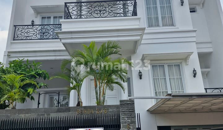 Turun.harga! Jual Cepat Rumah 2 Lantai Kebayoran Baru, Jaksel