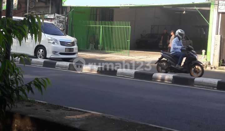 Dijual untuk usaha jln Lebak Bulus Raya Jakarta selatan