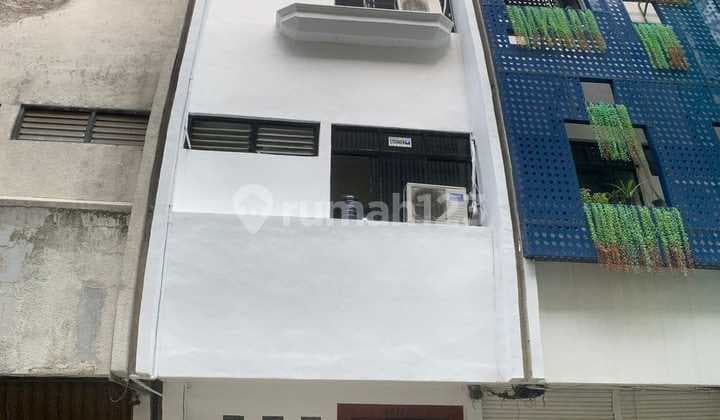 Ruko 4 Lantai Dibawah Harga NJOP (4.7 M) Cikini, Jakarta Pusat