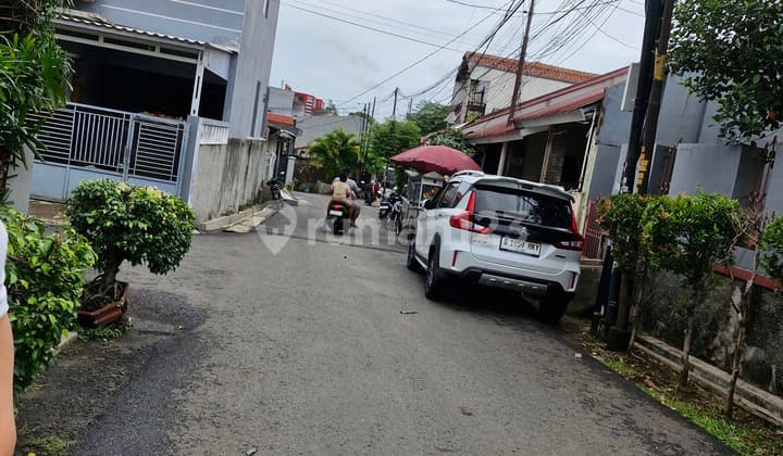 Price Drop! Land Area Calculation House Near Ulujami Toll Gate, South Jakarta