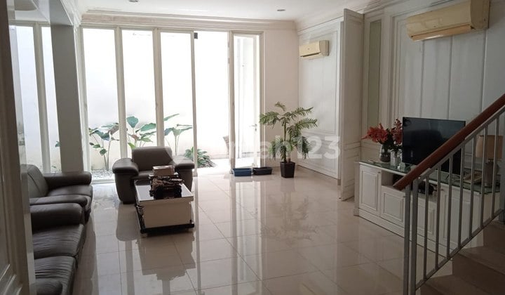 For Sale The Mansion House Strategic Minimalist