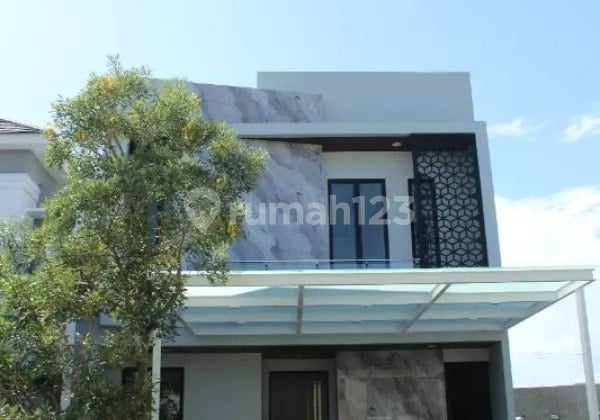 Dijual Rumah Dian Istana Strategis Siap Huni