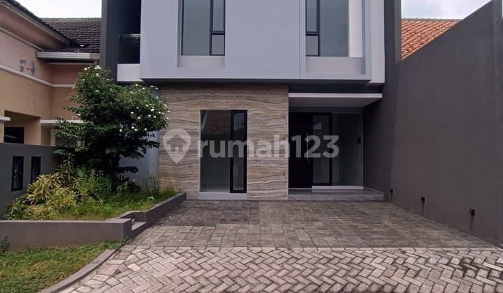 Dijual Rumah Taman Puspa Raya Strategis Siap Huni