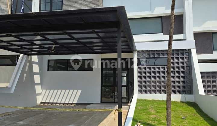 Rumah Sewa Bagus Dekat Unika