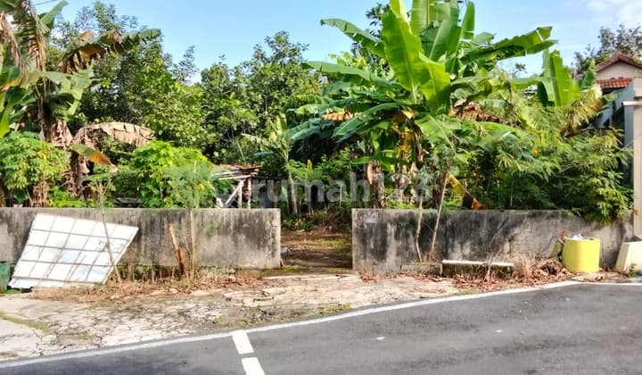 Plot Near Akpol Semarang