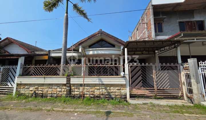 Rumah Dekat Kampus Binus di Puri Anjasmoro Semarang Barat