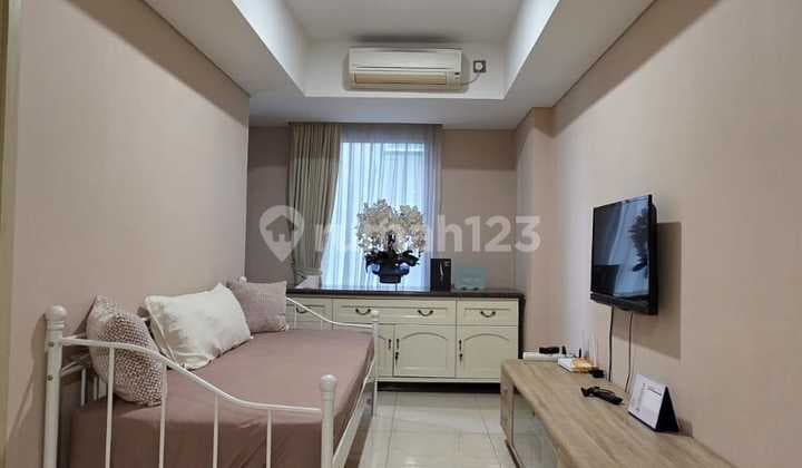 Strategic Downtown Apartment Near Simpang Lima in Warhol