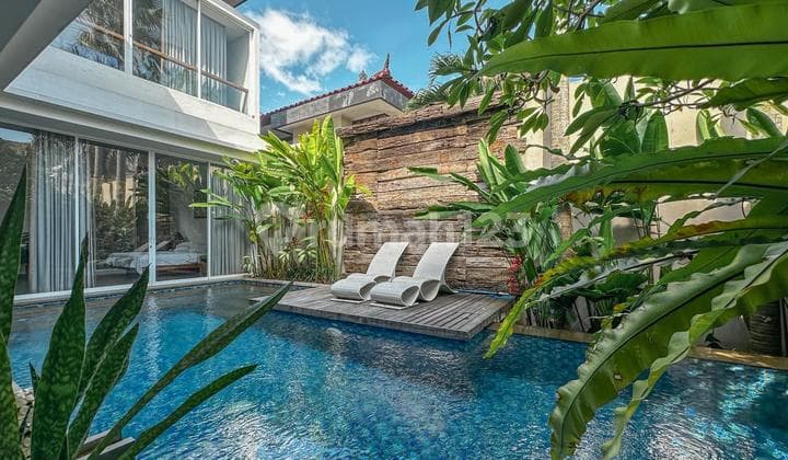 Villa 4 BR Semi Furnished Lokasi Strategis Seminyak Bali