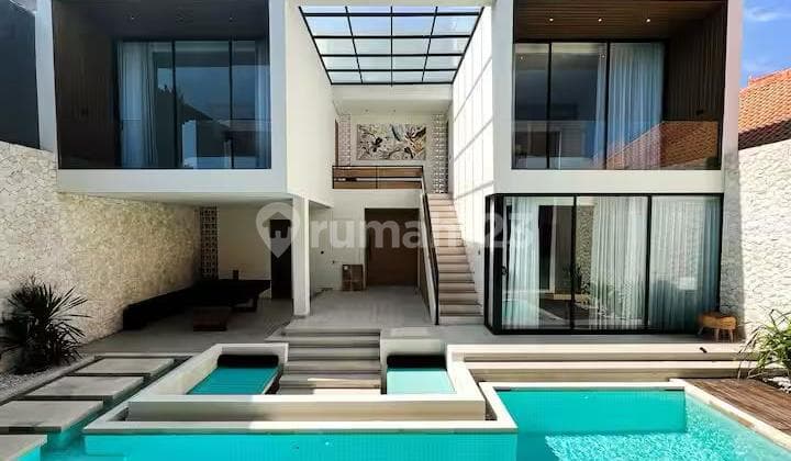 Architecturally Charming Villa 3 BR with Premium Finishes in Cemagi