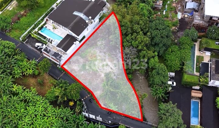 Tanah 10 Are Shm View Sungai Di Bumbak Dauh 5 Menit Ke Canggu