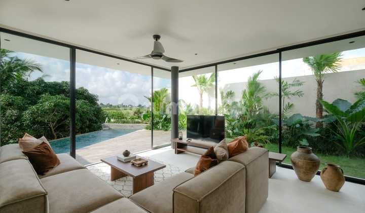 Villa Mewah Modern 3 Kt Taman Luas di Nyanyi Beraban Tabanan Bali