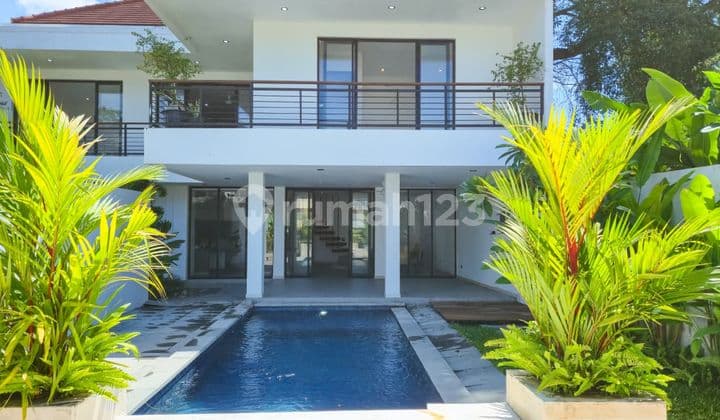 Villa Premium 5 KT Hanya 5 Menit ke Pantai Sanur Bali