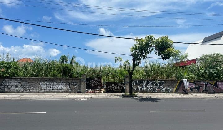 Tanah Komersial Strategis di Jalan Utama Kuta Bali
