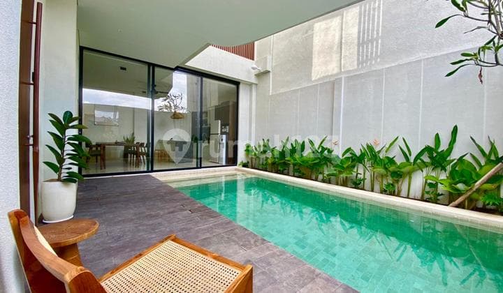 Villa Eksklusif 2 KT Pemandangan Sawah Area Premium Seminyak Bali