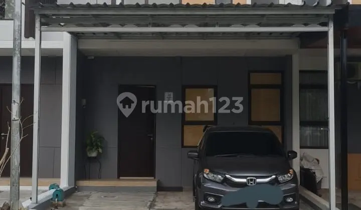 Rumah baru 2 lantai dekat area perkantoran di BSD City, Tangsel.