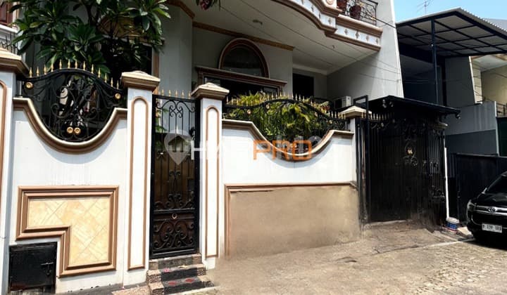 Rumah Dalam Komplek Sunter