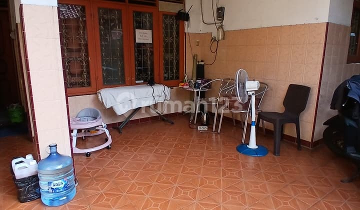 Rumah Kost Aktif Grogol Dijual Murah Aja!