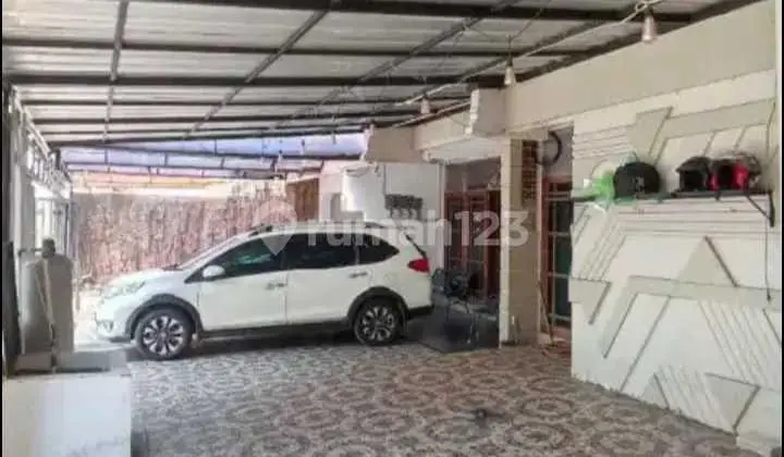 SOLD Active Boarding House in West Jakarta – Super Affordable