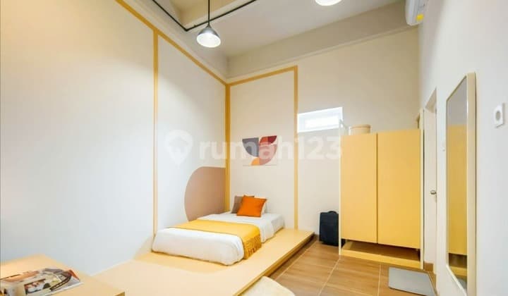 Rumah Kost Baru & Aktif Jakarta Barat Dijual Cepat Aja!