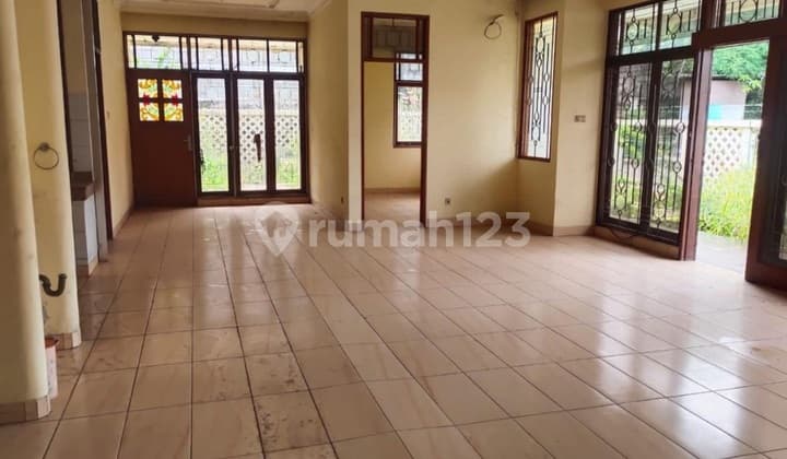 Rumah Intercon Jakarta Barat Dijual B U!