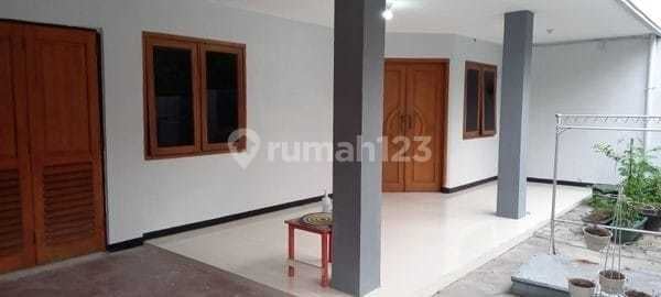 Rumah Under Appraisal Murah di Rungkut Asri, Dekat dengan Upn