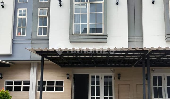 1M House at Wisata Bukit Mas Wiyung Tourism, Front Cluster, West Surabaya