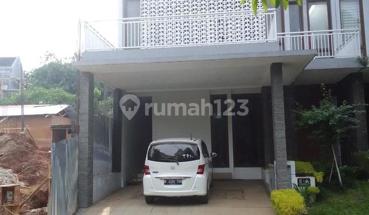 Rumah 2 Lantai Siap Huni Dekat Mesjid di Discovery Lumina Bintaro (Sd)