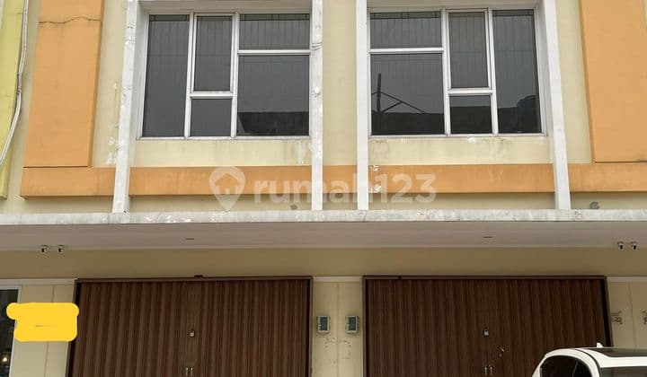 Attached Shophouse in Strategic Location at Gading Serpong