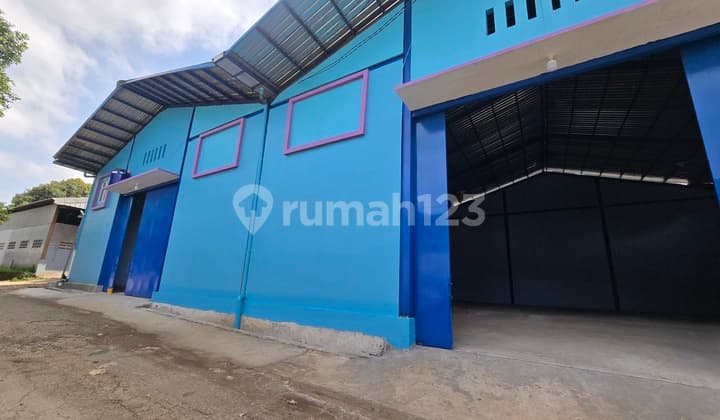 Gudang Rapih Siap Pakai, Akses Container 20Ft di Mustika Jaya