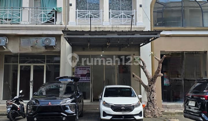 Ruko Full 3 Lantai, Siap Pakai di Grand Galaxy Bekasi