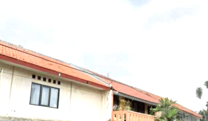 Rumah siap huni 2lt luas 256m type 3KT Duren Sawit Jakarta Timur