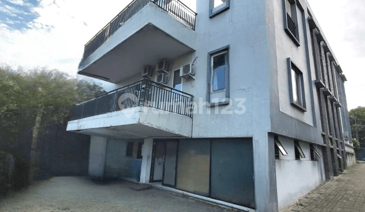 Ruko siap pakai 3lt 22x37 775m Duren Sawit Jakarta Timur