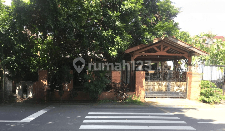 Rumah siap huni 2lt luas 353m Duren Sawit Jakarta Timur