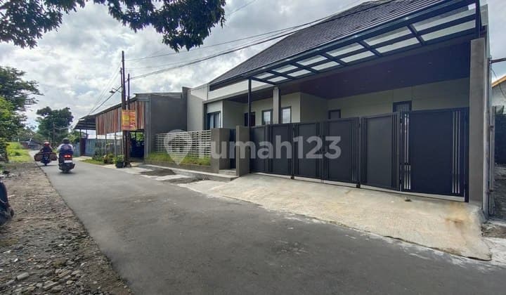 Rumah Dijual Furnished Luas di Purwomartani Sleman Yogyakarta