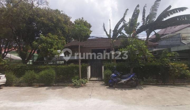 Di jual Murah Rumah Tua Hitung Tanah Dekat Arteri Pondok Indah