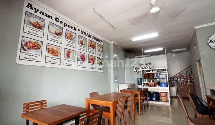 Turun Harga Ruko 2 Lt di Harapan Indah Bersih Terawat Siap Pakai