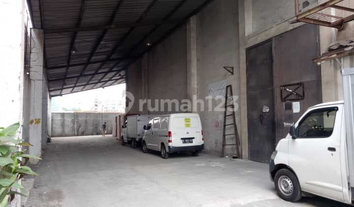 Gudang Siap Pakai Akses Kontainer 40 Feet di Pegangsaan, Jakarta