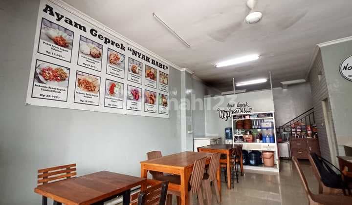 Ready-to-Use 2-Story Shop House, Suitable for Culinary Business, Neat Building