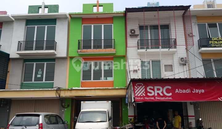 Ruko Strategis 3 Lantai di Harapan Indah di Boulevard Siap Huni