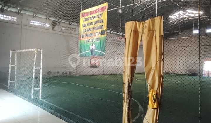 Rumah Lapangan OIahraga Futsal Hitung Tanah Ramai Perumahan