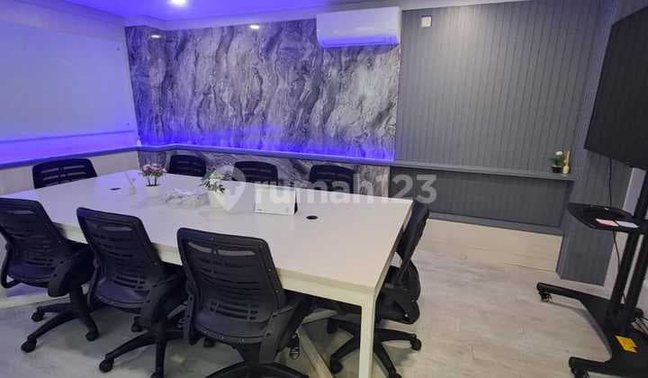 Ruko Soho Brooklyn Ruang Kantor Meeting di Alam Sutera Tangerang